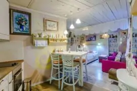 Студиото под наем в Чамурковата къща