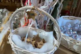 Коледна украса на Коледния базар във Велико Търново