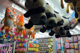 Детски играчки на Коледния Базар във Велико Търново